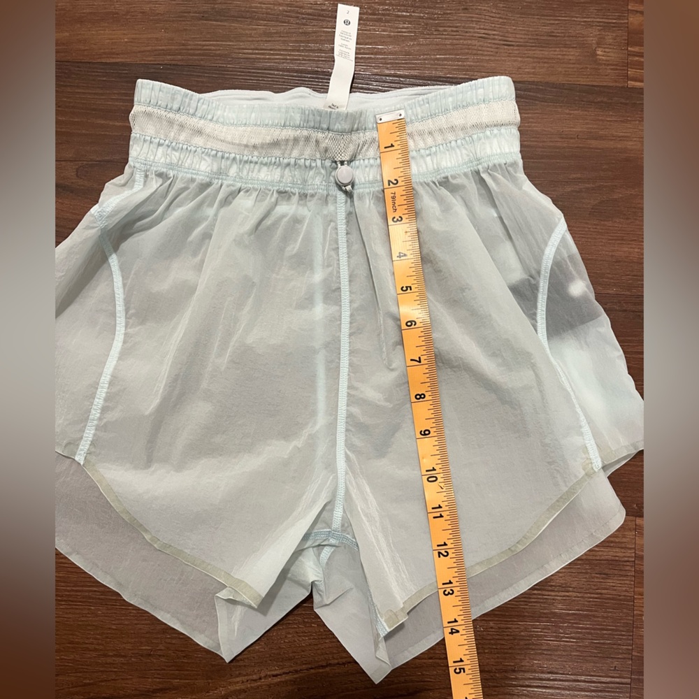 Lululemon Step Out Short Size 2 Ocean Air OCNA 3"Water Repellent - Picture 9 of 13